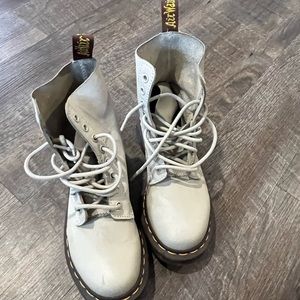 women's boot Dr.martens